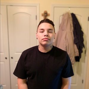 Meet your Posher, Raymond